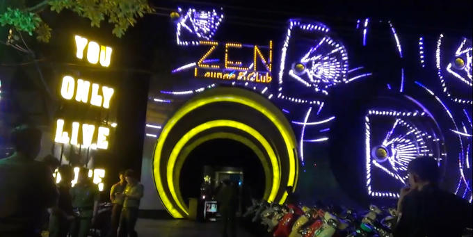 Lực lượng chức năng bất ngờ kiểm tra quán bar Zen club
