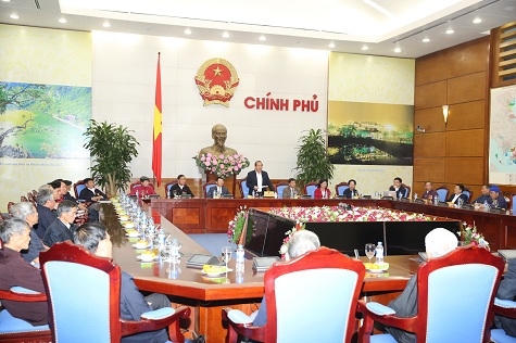Phó Thủ tướng Thường trực tiếp Đoàn dân tộc thiểu số tiêu biểu tỉnh Bắc Giang. (Ảnh: Báo Chính Phủ).