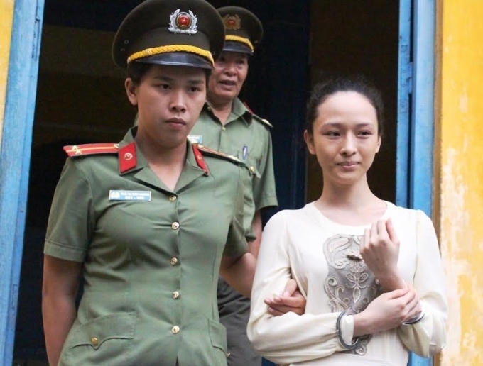 Hoa hậu Phương Nga tại phiên tòa sơ thẩm hồi tháng 9/2016.