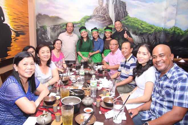 Cuộc sống hiện tại của Phi Nhung sau ánh đèn sân khấu không quá ồn ào những lại tràn ngập niềm vui, niềm hạnh phúc
