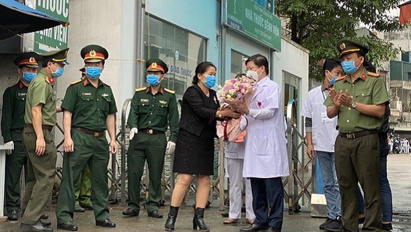Từ 24/4 Bệnh viện Thận Hà Nội chính thức kết thúc cách ly y tế.