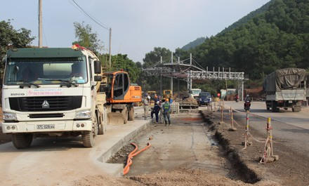 Dự án được khởi công từ tháng 9/2014, thông xe từ tháng 3/2017 và được Bộ Giao thông Vận tải nghiệm thu đưa vào khai thác sử dụng từ tháng 5/2017.