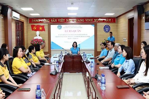 Quang cảnh Lễ ra quân tại điểm cầu BHXH tỉnh Ninh Bình.