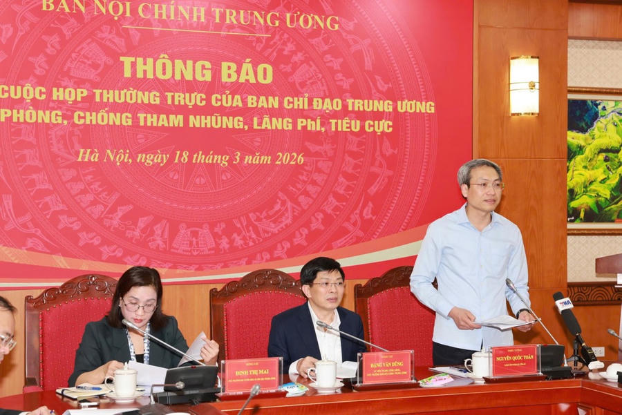 Thiếu tướng Nguyễn Quốc Toản, Chánh Văn phòng - Người phát ngôn Bộ Công an thông tin tại buổi làm việc.