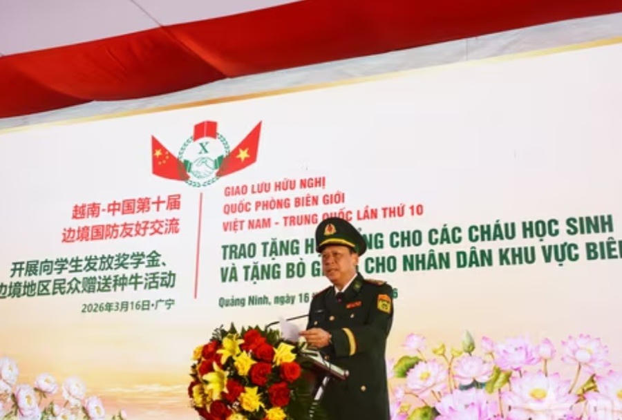 Đại tá Cà Văn Lập - Phó Chủ nhiệm Chính trị Bộ đội Biên phòng phát biểu tại sự kiện.