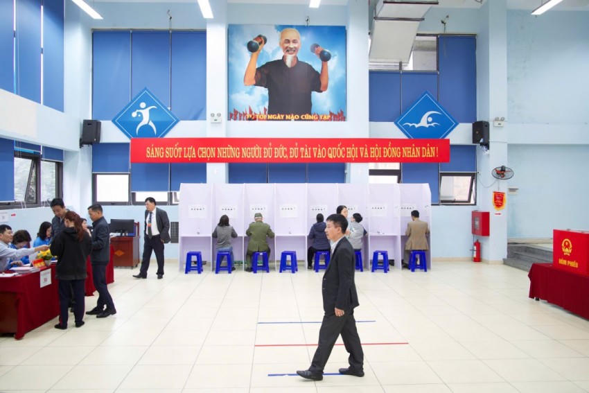 Không khí tại các điểm bầu cử ổn định, nghiêm túc, tình hình an ninh chính trị, trật tự xã hội được bảo đảm an toàn