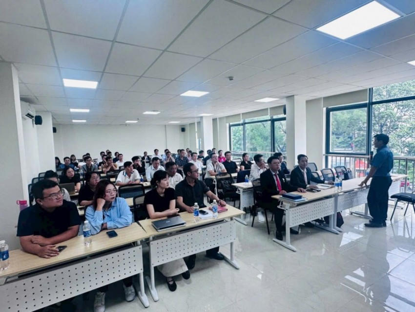 Viện Khoa học Pháp luật và Trọng tài quốc tế thường xuyên tổ chức tập huấn trọng tài thương mại gắn với thực tiễn.