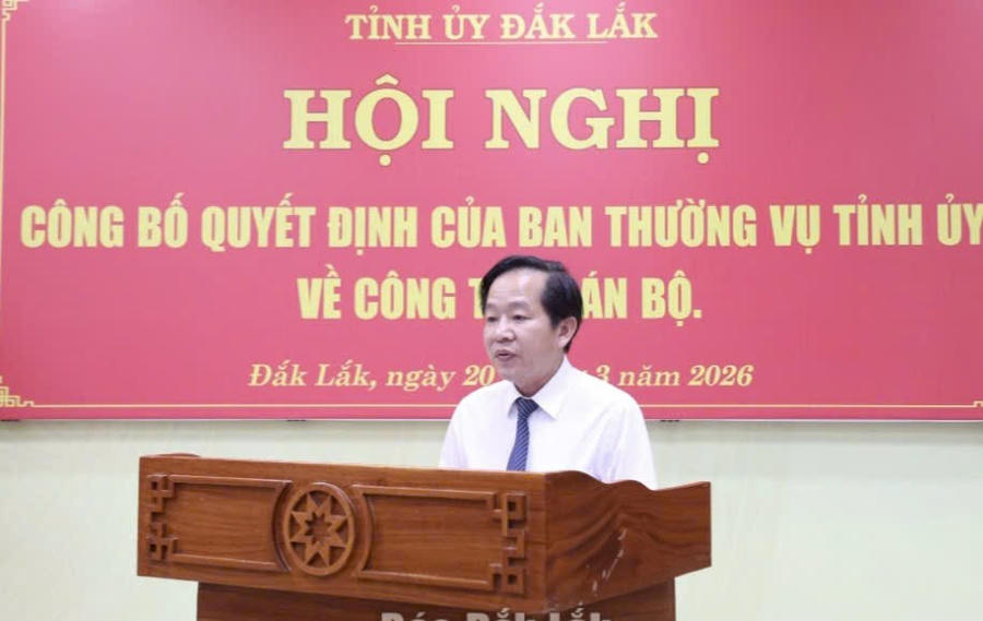 Ông Đỗ Hữu Huy phát biểu nhận nhiệm vụ. Ảnh: T.H