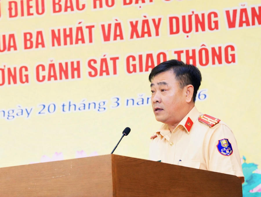 Thượng tá Bùi Trung Kiên – Trưởng phòng CSGT Công an Cà Mau phát biểu khai mạc.