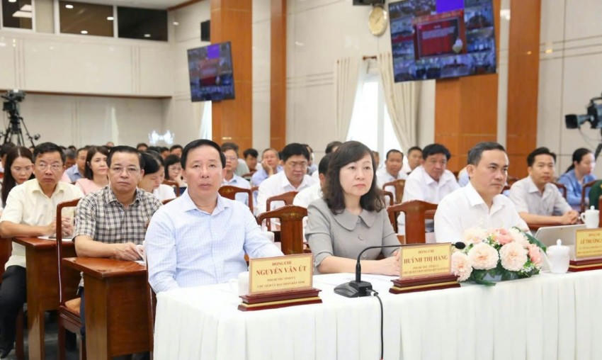 Lãnh đạo tỉnh Đồng Nai tham dự hội nghị.