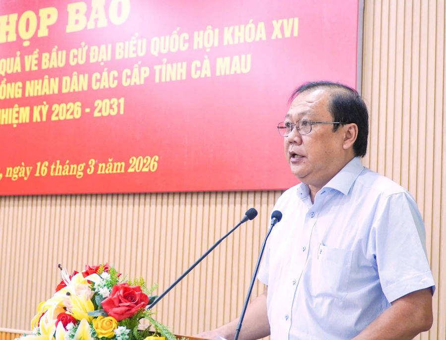 Ông Nguyễn Văn Đen – Phó Giám đốc Sở Văn hóa, Thể thao và Du lịch tỉnh Cà Mau, thông tin tại buổi họp báo.