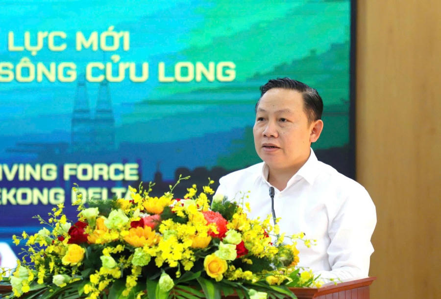 Ông Lê Hữu Toàn, Giám đốc Sở Nông Nghiệp và Môi trường tỉnh An Giang trúng cử đại biểu.....