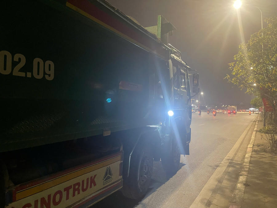 Xe vi phạm bị lực lượng chức năng xử lý.