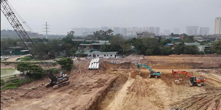 Công trường Dự án hồ điều hoà Phú Đô.