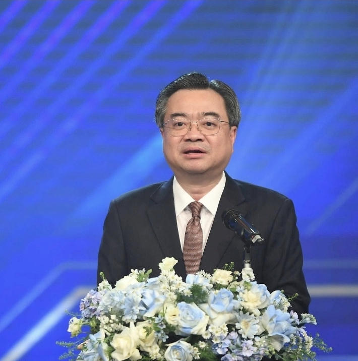 Ủy viên Bộ Chính trị, Bí thư Trung ương Đảng, Trưởng ban Chính sách, Chiến lược Trung ương Nguyễn Thanh Nghị phát biểu.