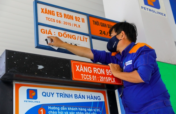 Bộ Công thương sẽ sớm xây dựng chiến lược quốc gia về cung ứng, dự trữ nguyên liệu, nhiên liệu trong dài hạn. Bộ Công thương sẽ sớm xây dựng chiến lược quốc gia về cung ứng, dự trữ nguyên liệu, nhiên liệu trong dài hạn.