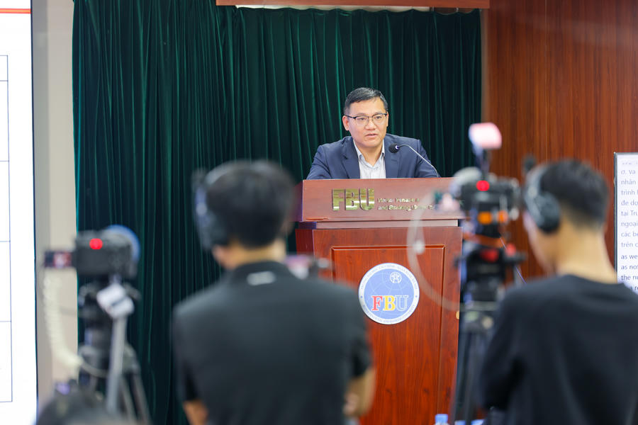 PGS.TS Phùng Thế Đông - chuyên gia kinh tế, giảng viên Viện Đào tạo quốc tế, chia sẻ chủ đề “Đánh giá tác động xung đột Trung Đông đến kinh tế Việt Nam 2026 – 3 kịch bản và điểm rơi rủi ro”.