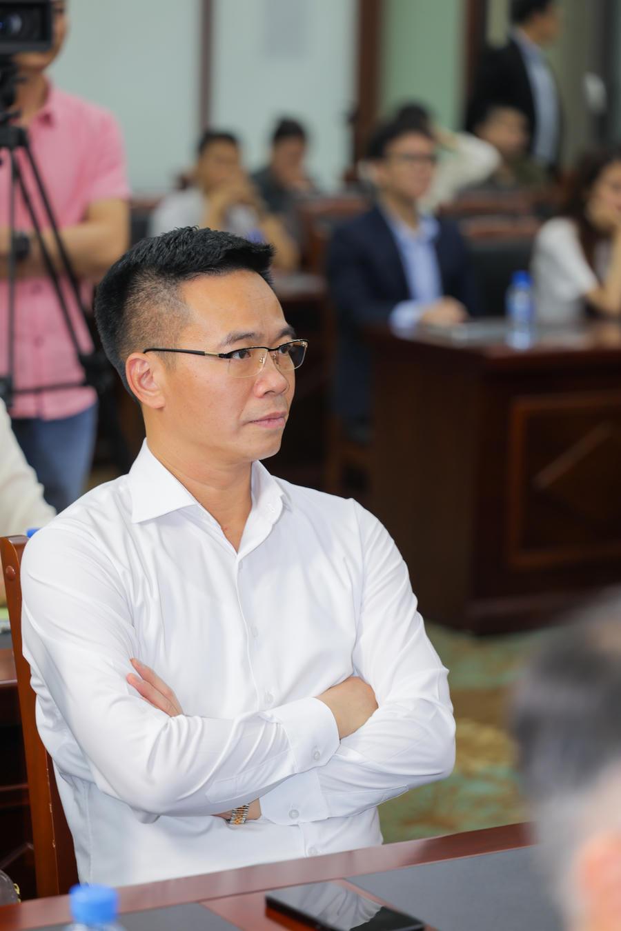 Các đại biểu tham dự hội thảo.