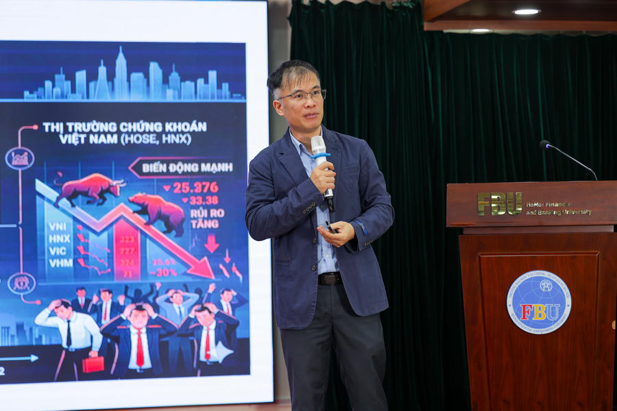 PGS.TS Vũ Sỹ Cường – chuyên gia tài chính công và kinh tế vĩ mô – phân tích những tác động của xung đột khu vực Vùng Vịnh tới kinh tế toàn cầu, đồng thời chỉ ra xu hướng học tập và cơ hội việc làm cho sinh viên trong bối cảnh mới.