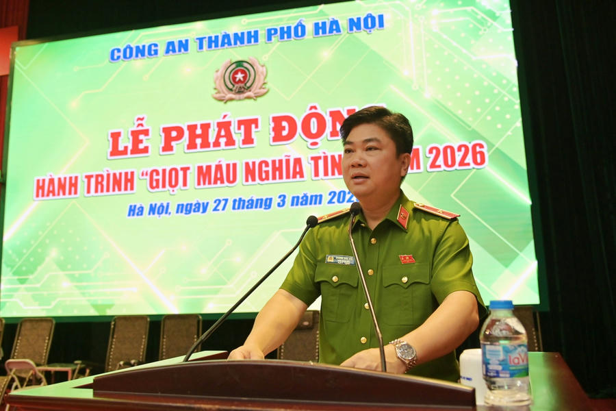 Phó Giám đốc Công an TP Hà Nội, Thiếu tướng Dương Đức Hải phát biểu tại Lễ phát động