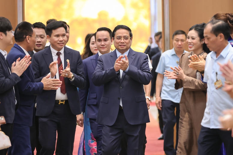 Thủ tướng Phạm Minh Chính dự Hội nghị "Doanh nghiệp góp phần vào tăng trưởng hai con số và Thủ tướng phủ tri ân doanh nghiệp" - Ảnh VGP/Nhật Bắc