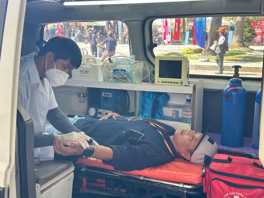 Anh Khương - Phó Trưởng Ban Tổ chức mở đầu chương trình hiến máu thiện nguyện hưởng ứng sự kiện "Bike Week Việt Nam 2026". 