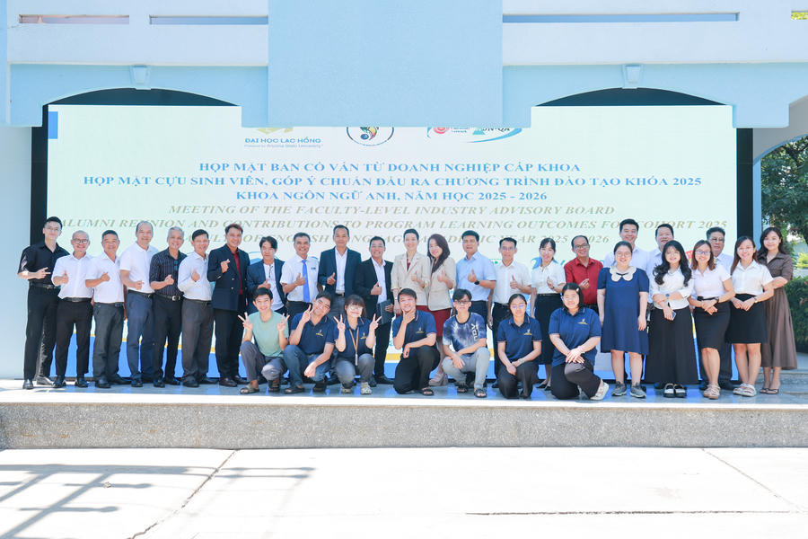 Toàn cảnh lễ ký kết hợp tác giữa Trường Đại học Lạc Hồng và Viện ILIA ngày 28/3.