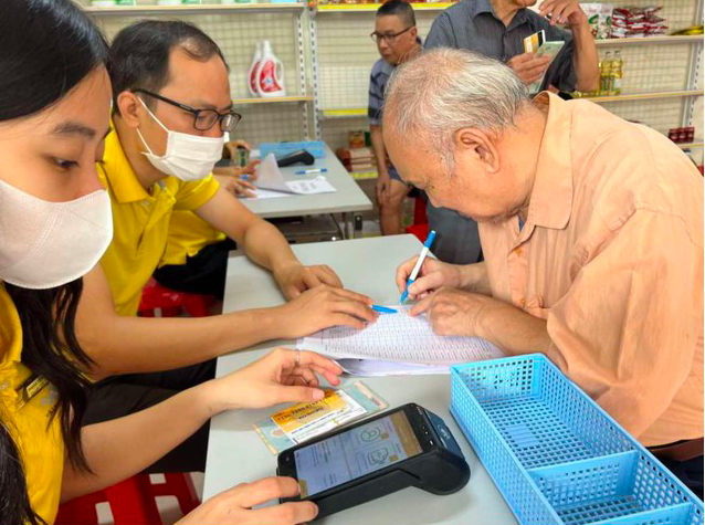 Hơn 3,5 triệu người sẽ được nhận lương hưu, trợ cấp tháng 4. Hơn 3,5 triệu người sẽ được nhận lương hưu, trợ cấp tháng 4.