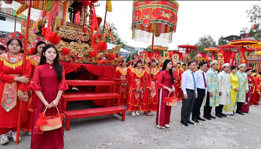 Lễ rước Mẫu, nét đẹp văn hóa được người dân Tuyên Quang gìn giữ. (Ảnh: CTTTQ).