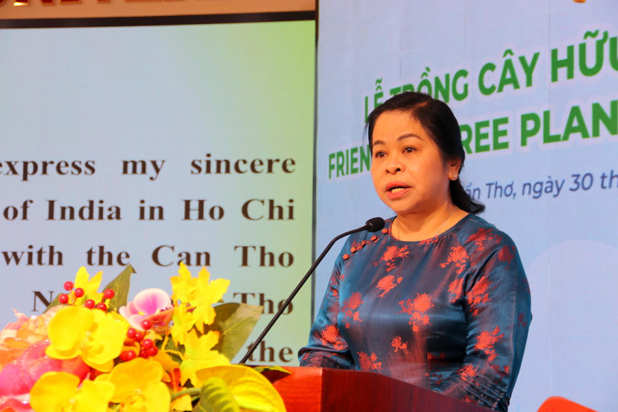 Bà Lê Thị Thanh Giang – Chủ tịch Liên hiệp các tổ chức hữu nghị TP Cần Thơ phát biểu tại buổi lễ.