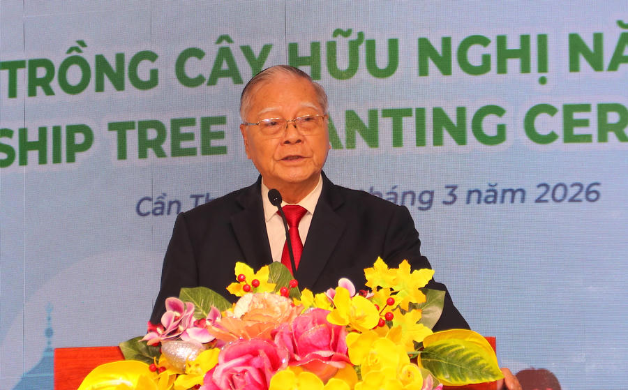 TS Nguyễn Văn Quang – Hiệu trưởng Trường Đại học Nam Cần Thơ phát biểu tại buổi lễ.
