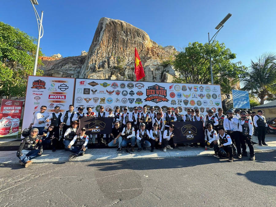 Chụp ảnh lưu niệm khép lại hành trình Bike Week Vietnam 2026 đầy cảm xúc. 