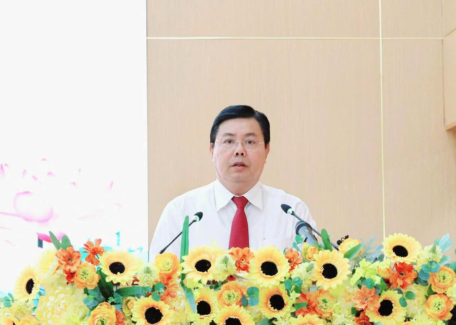 Bí thư Tỉnh ủy An Giang Nguyễn Tiến Hải phát biểu chỉ đạo.