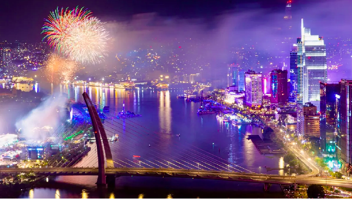 TP Hồ Chí Minh dự kiến bắn pháo hoa nghệ thuật từ 21h00 đến 21h15 tối 30/4. 