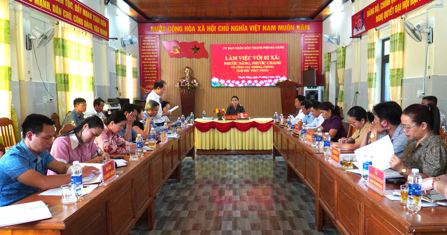 Phó Chủ tịch UBND thành phố Nguyễn Thị Anh Thi chỉ đạo&nbsp;người đứng đầu UBND cấp xã sẽ phải chịu trách nhiệm trong công tác phòng, chống ngộ độc thực phẩm. (Ảnh: Cổng TTĐT TP Đà Nẵng)