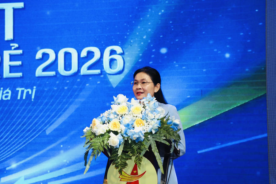 Ủy viên Trung ương Đảng, Phó Bí thư Thường trực Tỉnh ủy, Chủ tịch HĐND tỉnh Đồng Nai Tôn Ngọc Hạnh phát biểu tại buổi gặp mặt.