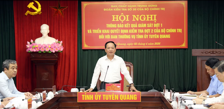 Ông Trịnh Văn Quyết, Ủy viên Bộ Chính trị, Bí thư Trung ương Đảng, Trưởng ban Tuyên giáo và Dân vận Trung ương, Trưởng đoàn kiểm tra dự và chủ trì hội nghị.