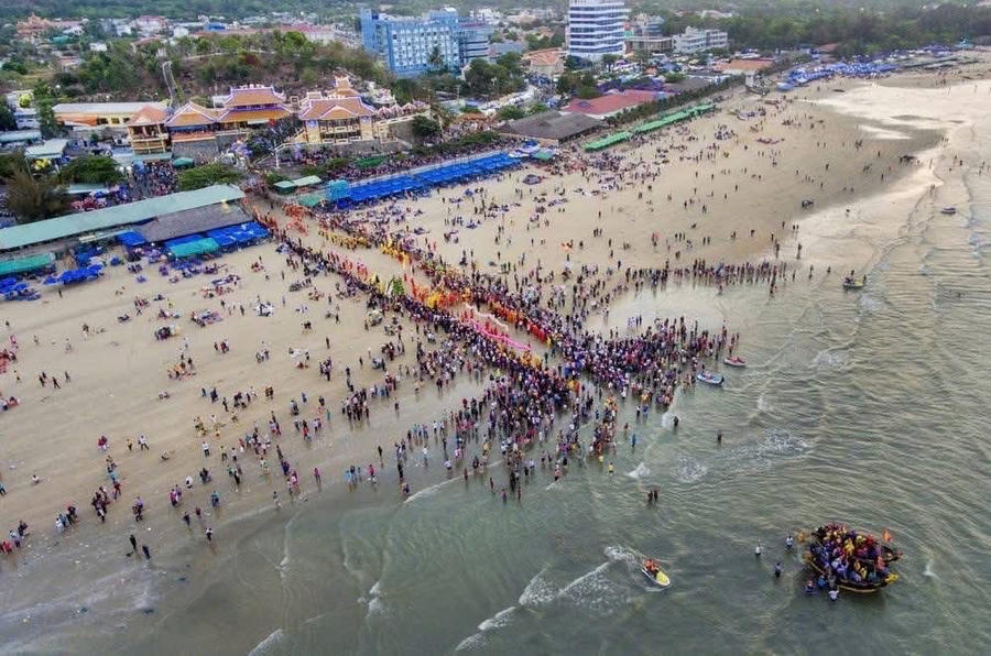 Lễ hội Dinh Cô.