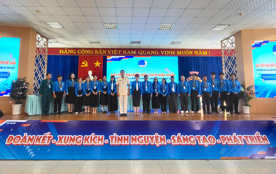 Uỷ ban Hội Liên hiệp Thanh niên Việt Nam phường Dĩ An khoá I nhiệm kỳ 2026-2031 ra mắt đại hội.