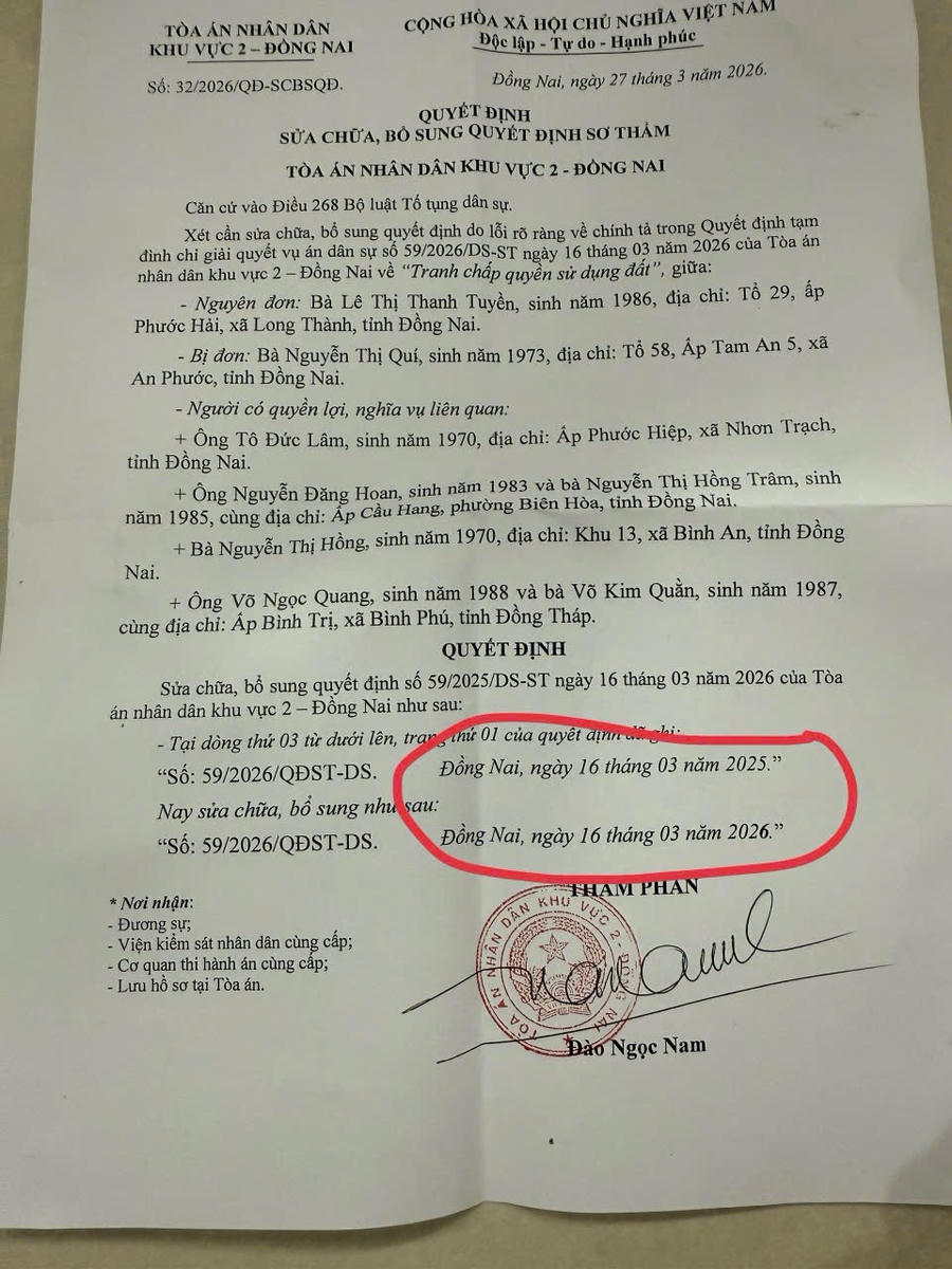 Trong quyết định sửa chữa, bổ sung của Toà vẫn ghi sai họ ông Tôn Đức Lâm thành Tô Đức Lâm.
