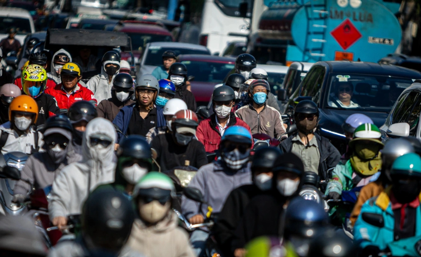 Các tuyến đường tại trung tâm TPHCM thường xuyên ùn tắc giờ cao điểm.