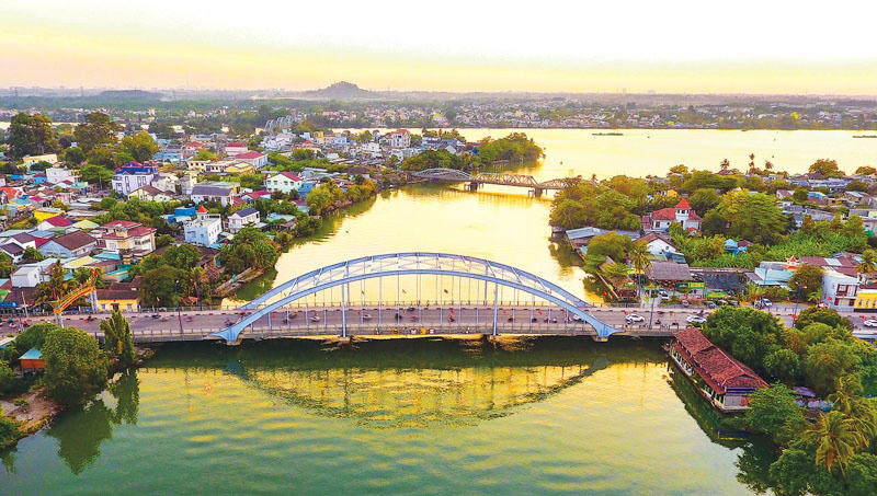 Chính phủ giao Bộ Nội vụ chuẩn bị đầy đủ hồ sơ trình Quốc hội, bảo đảm tiến độ và chất lượng theo quy định.