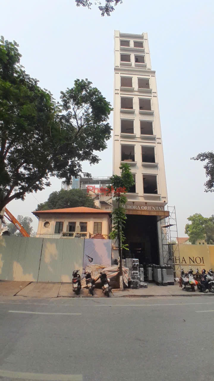 Khách sạn 9 tầng tại số 26 Lý Thái Tổ.