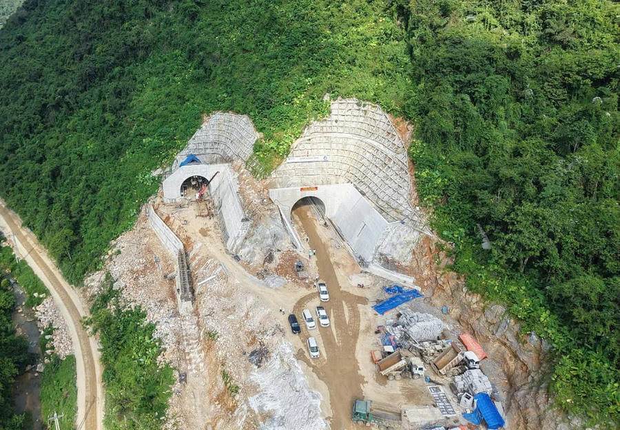 Cao tốc Đồng Đăng - Trà Lĩnh nguy cơ dừng thi công vì bão giá. Ảnh: Minh Duy