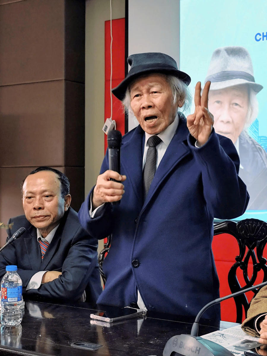 - Nhà thơ Đỗ Quảng phát biểu tại Tọa đàm về Những lời nói thật (03/02/2026)