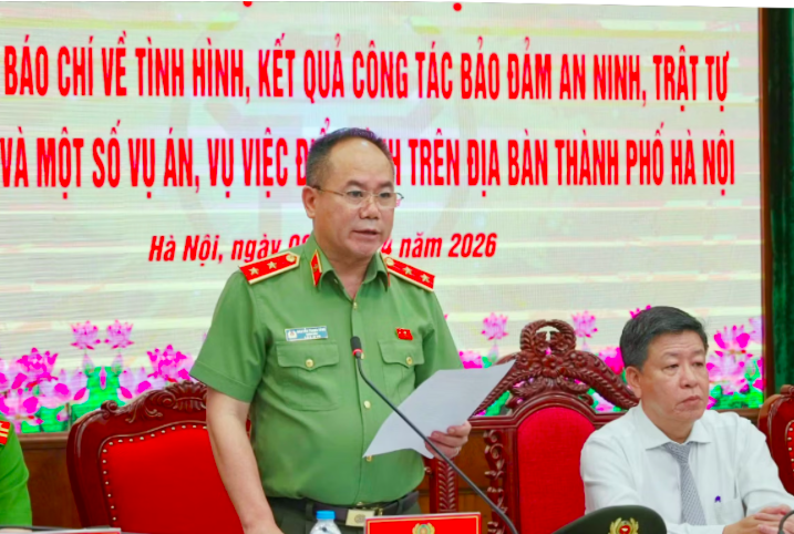 Trung tướng Nguyễn Thanh Tùng - Giám đốc CATP Hà Nội thông tin tại Hội nghị.
