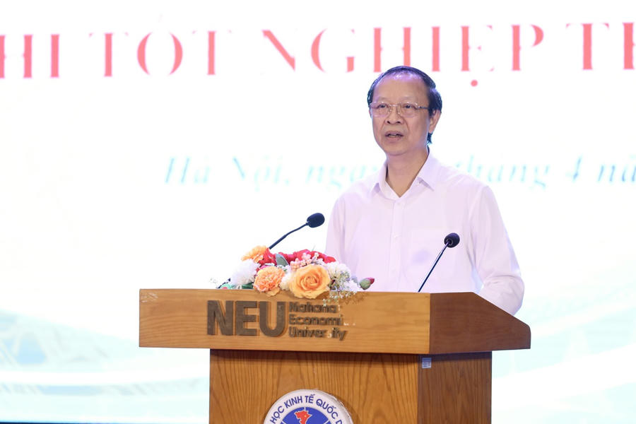 Thứ trưởng Thường trực Bộ GDĐT Phạm Ngọc Thưởng. Ảnh: Bộ GDĐT