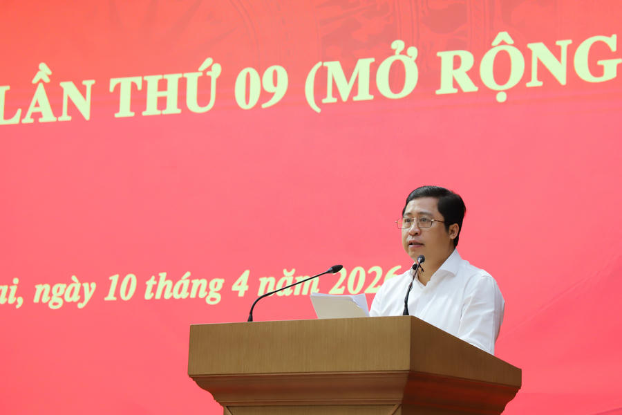 Ông Dương Quốc Huy - Ủy viên BCH Trung ương Đảng, Bí thư Tỉnh ủy Lào Cai phát biểu tại Hội nghị. (Ảnh: CTTĐT tỉnh Lào Cai).