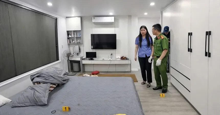 Lực lượng chức năng khám nghiệm hiện trường vụ việc. Ảnh: Công An Quảng Ninh.