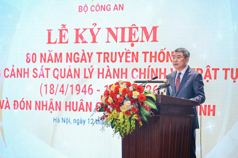 Thủ tướng Chính phủ Lê Minh Hưng phát biểu tại lễ kỷ niệm 80 năm Ngày truyền thống lực lượng cảnh sát quản lý hành chính về trật tự xã hội (Bộ Công an).